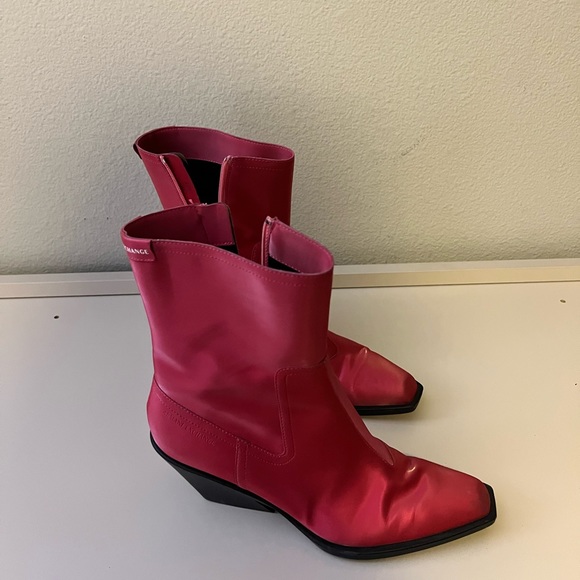 Armani Exchange red western style booties - Picture 3 of 10